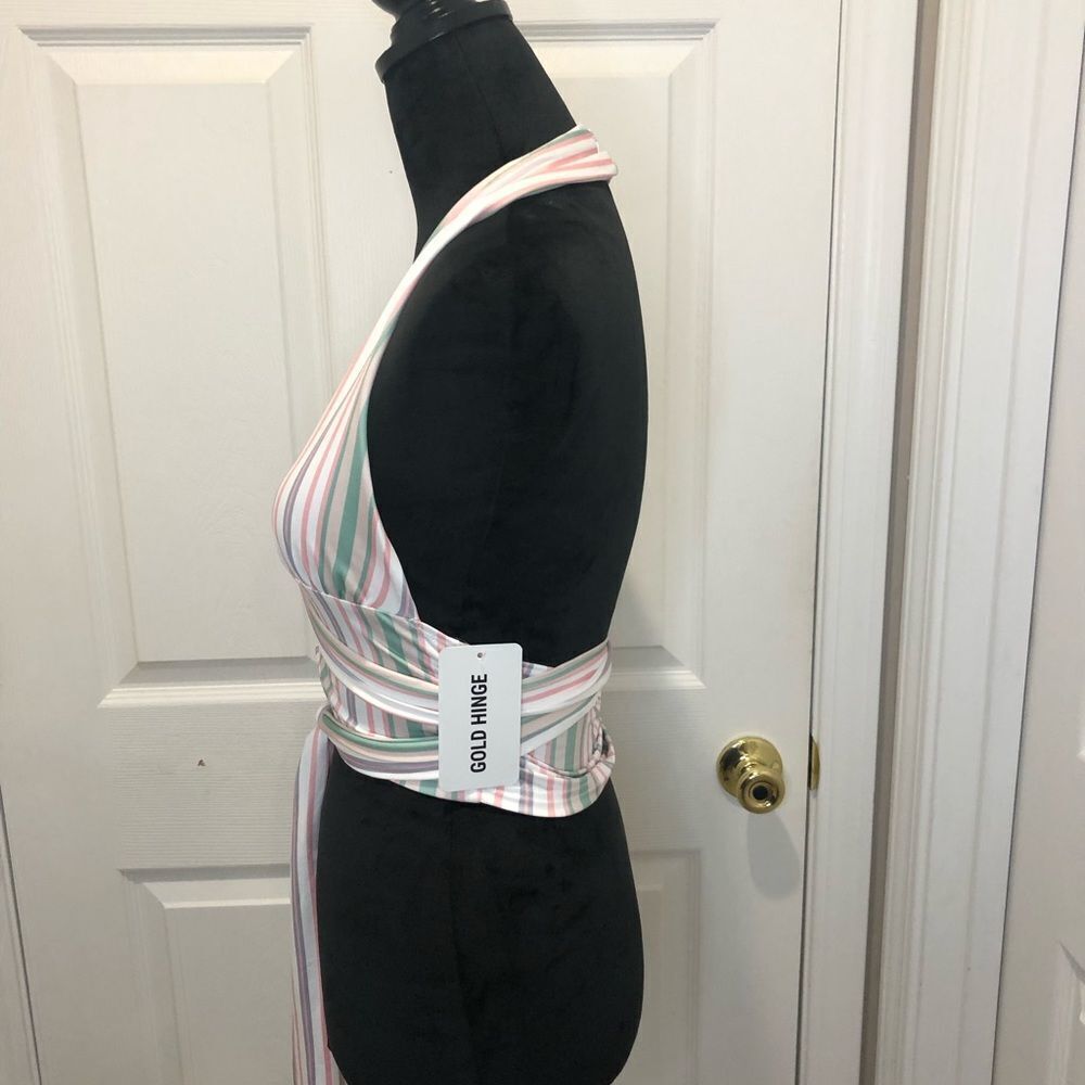 NWT Gold Hinge striped halter crop top size small - Picture 4 of 8